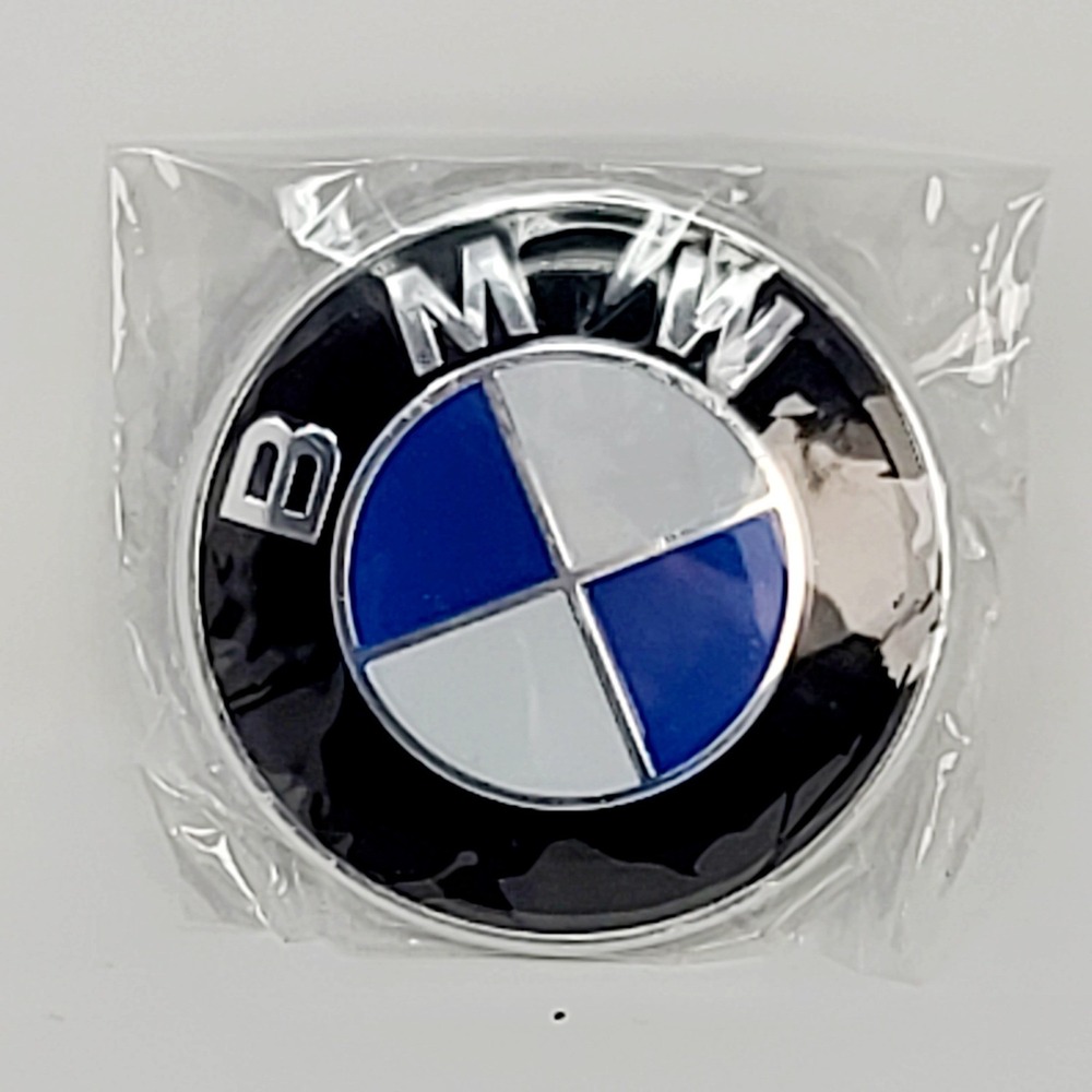 BMW Emblem Badge Hood Trunk Logo Blue White Chrome 2-Pin 132375
